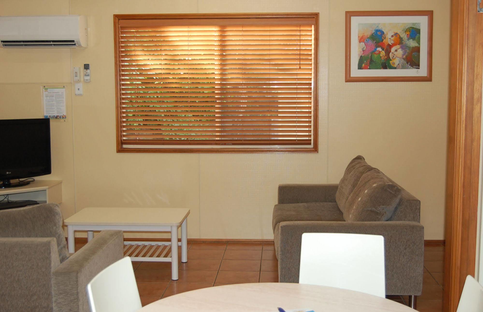 גולד קוסט Ashmore Palms Holiday Village מראה חיצוני תמונה