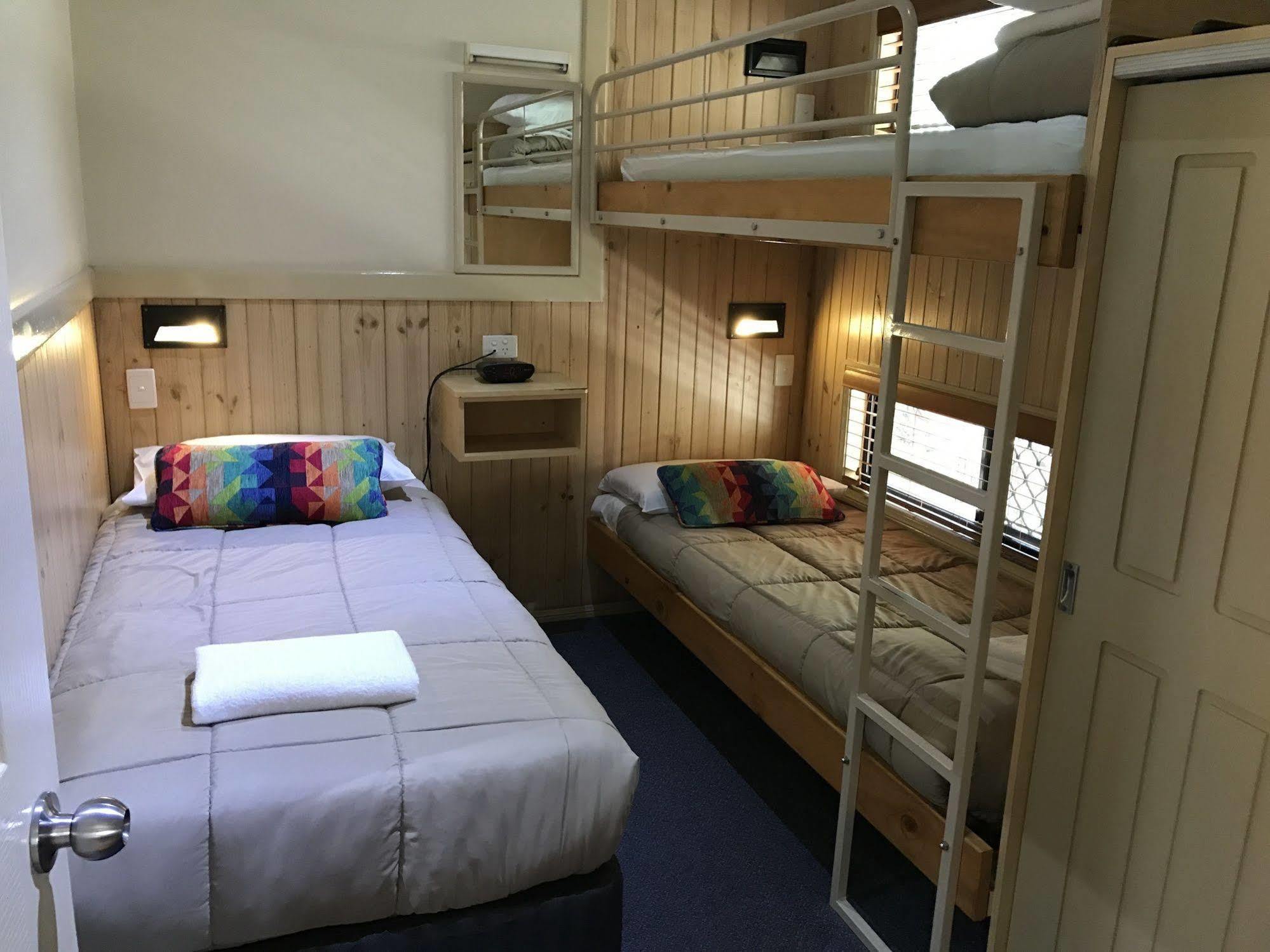 גולד קוסט Ashmore Palms Holiday Village מראה חיצוני תמונה