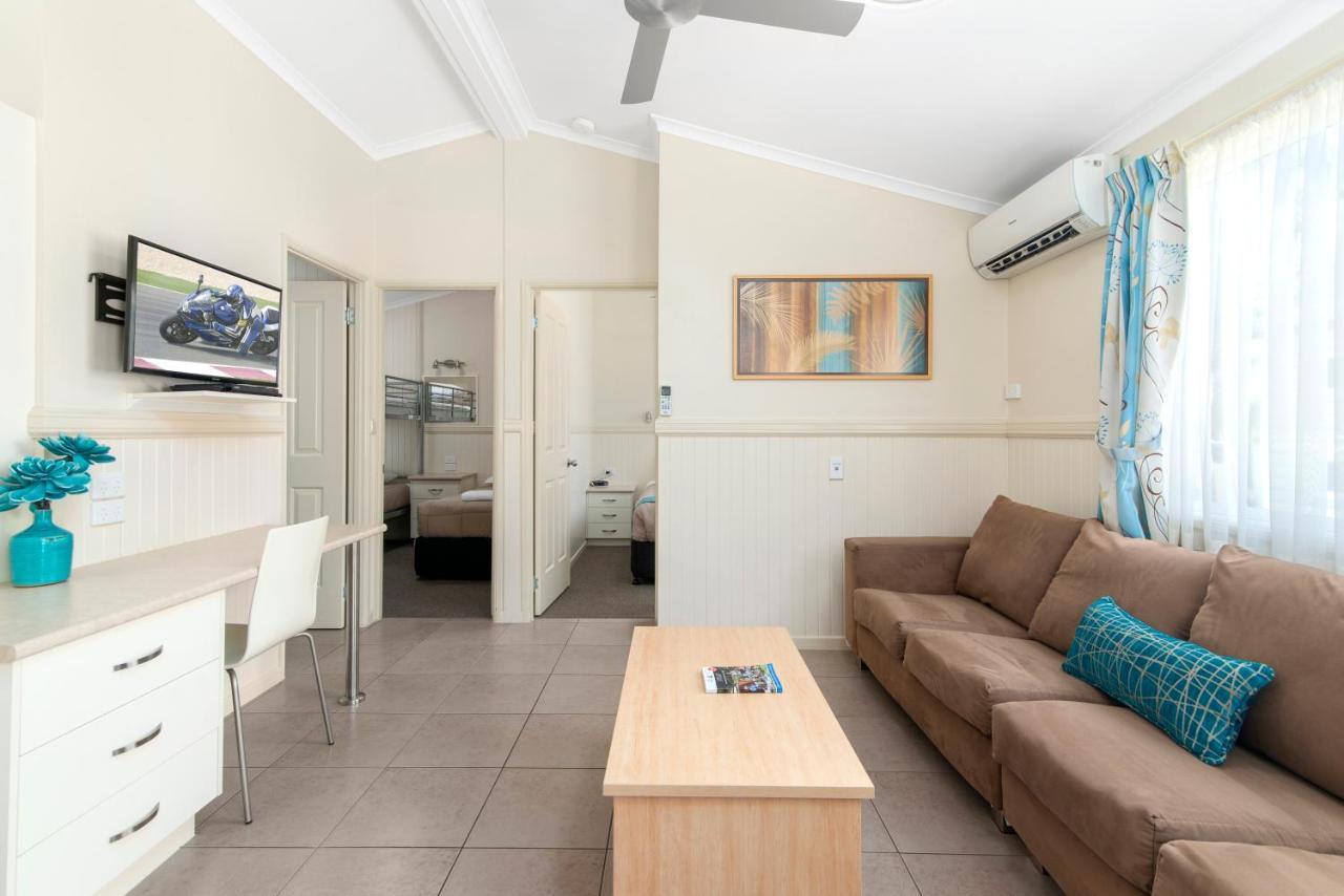 גולד קוסט Ashmore Palms Holiday Village מראה חיצוני תמונה